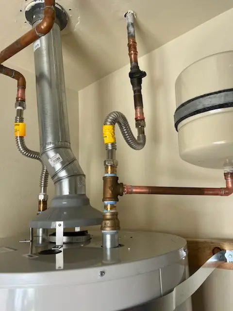 Water heater installation and plumbing repair in Potomac Gateway